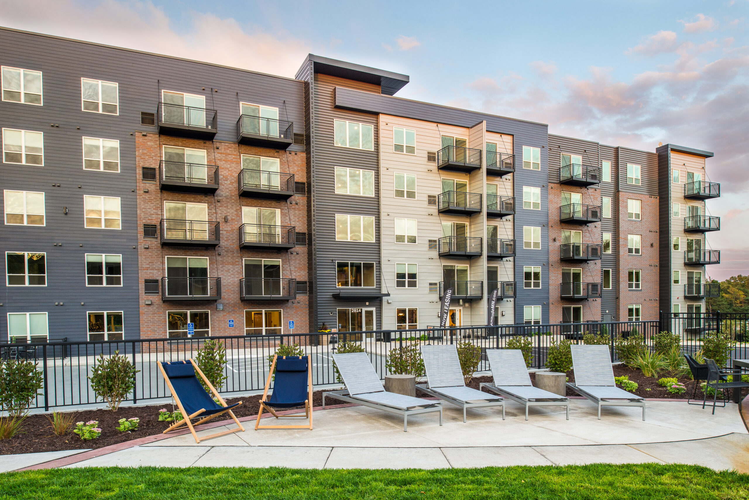 Shops at Lyndale I - CSM  Real Estate Development, Acquisition,  Management, Maintenance