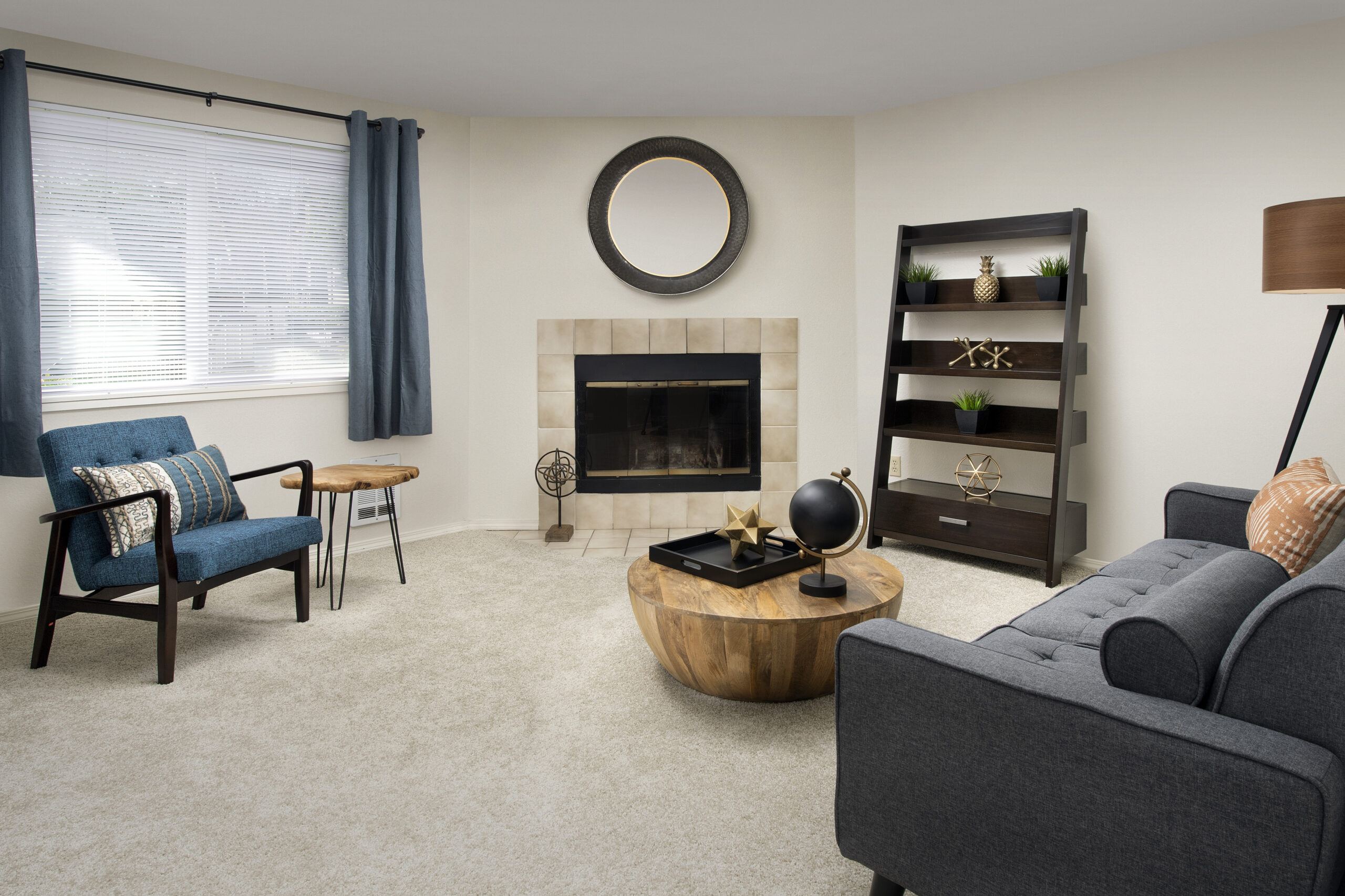 Creekside Apartments - Living Room